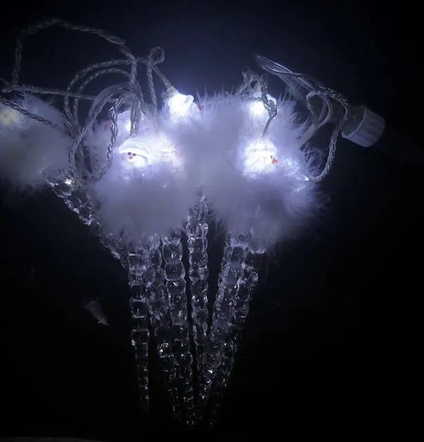 Σειρά 8 LED με ακρυλικούς σταλακτίτες και χιονάνθρωπους 1,80 m